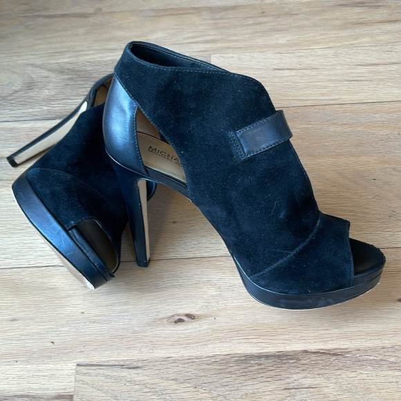 Michael Kors Isabella peep toe suede bootie shoes - Picture 8 of 10